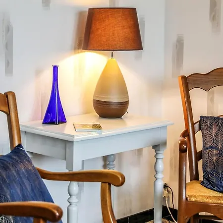 Joli - Piscine - 68m2 - Lägenhet