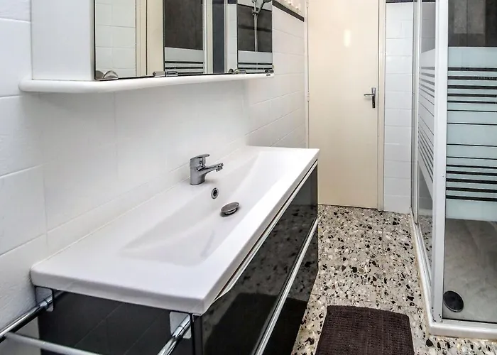 アパート Joli - Piscine - 68m2 - ガイヤック